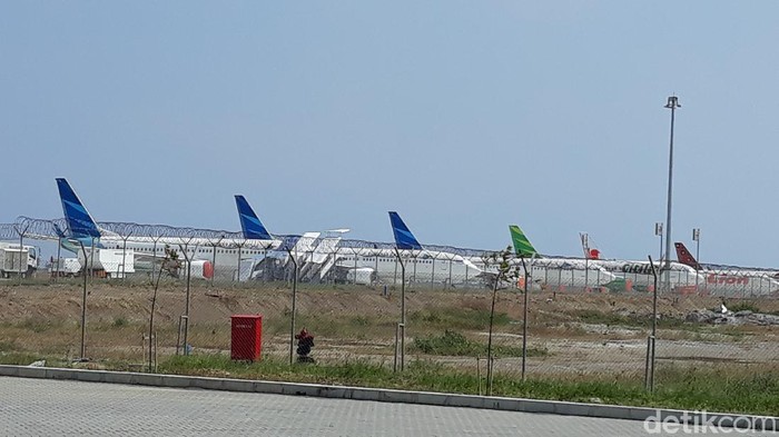 Bandara International Airport (YIA) di Kulon Progo telah membuka layanan penerbangan sejak Kamis (7/5). Namun penerbangan baru ada hari ini, dengan dua penerbangan.