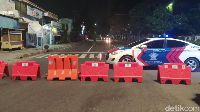 PSBB Surabaya Raya termasuk Sidoarjo diperpanjang hingga 25 Mei 2020. Warga berharap ada sosialisasi maksimal dari perpanjangan PSBB tersebut.