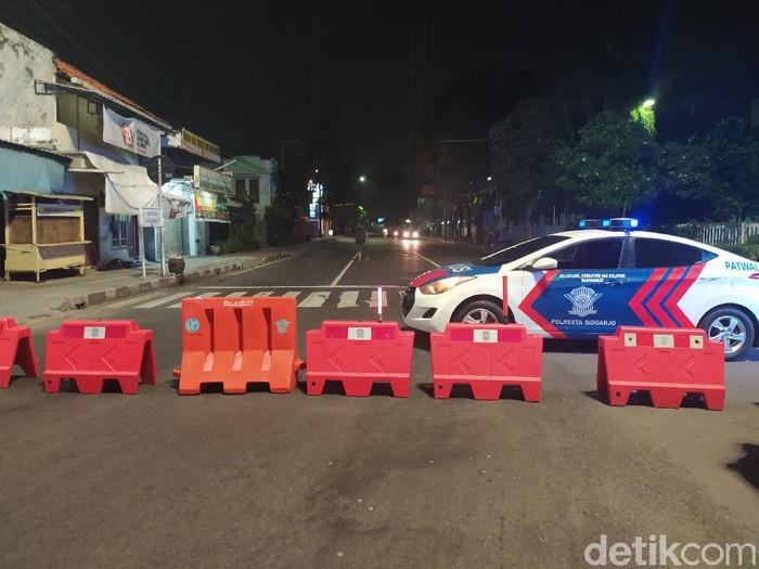 PSBB Surabaya Raya termasuk Sidoarjo diperpanjang hingga 25 Mei 2020. Warga berharap ada sosialisasi maksimal dari perpanjangan PSBB tersebut.