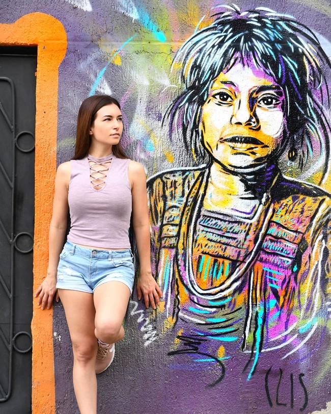 Corona ini membuat saya bosan. Saya hanya ingin malam yang menyenangkan untuk menari. Saya tidak mungkin melakukan ini dengan sengaja, ungkap Natalia. Foto: dok. Instagram