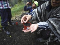 Petani di Kolombia Jadi YouTuber Dadakan Gegara Corona