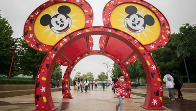 Kembali Dibuka, Disneyland Shanghai Siap Sambut Wisatawan