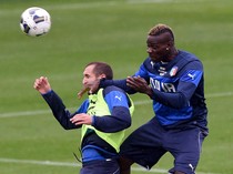 Kecewa Italia Tak Lolos Piala Dunia, Balotelli Muncul dengan Komen Pedasnya