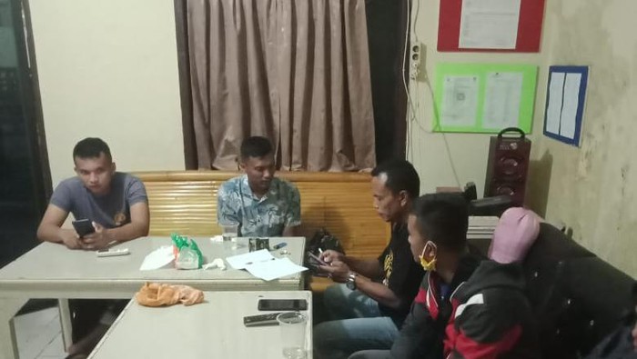 Pria yang serang Kades di Langkat menyerahkan diri (dok. Istimewa)