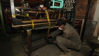 Pembatasan Sosial Berskala Besar (PSBB) di Surabaya Raya resmi diperpanjang. PSBB tahap kedua itu dimulai dari tanggal 12 Mei hingga 25 Mei.