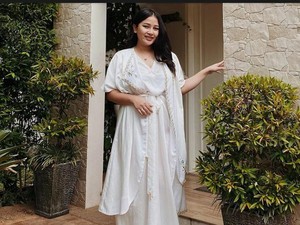 Mutia Ayu Hapus Foto Endorse Baju Lebaran