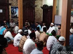 Doa Bersama 7 Hari Meninggalnya Didi Kempot Diikuti Tetangga dan Sobat Ambyar
