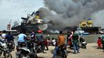 Kapal Tanker Terbakar di Pelabuhan Belawan
