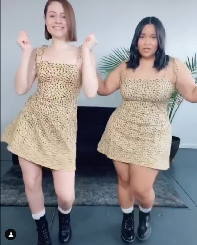 Memanfaatkan masa karantina, Denise dan Maria membuat mini seri video TikTok yang diberi nama #stylenotsize. Melalui video-video tersebut, mereka menampilkan bahwa dengan gaya busana yang menunjang bisa membuat setiap wanita tampil menarik.Foto: Instagram @denisemmercedes
