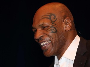 Mike Tyson Adalah Legenda, Buat Apa Meninjunya