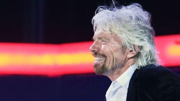 Richard Branson sang pemilik Virgin, adalah pengidap disleksia. Gangguan membaca ini membuat ia seringkali gagal dalam ujian sekolah. Ia juga dikatakan punya IQ sangat buruk. Namun Branson tetap mampu meluncurkan Virgin Group pada tahun 1970, dan membangunnya menjadi sebuah konglomerasi, termasuk Virgin Galactic yang berbisnis wisata antariksa. Foto: BBC World