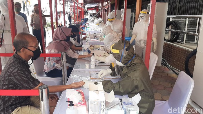 Warga di Bogor jalani rapid test