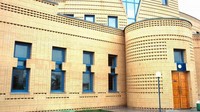 Tak hanya unik, Masjid Raya Mashkhur Jusup juga disebut sebagai salah satu masjid terbesar di Kazakhstan. Istimewa/Dok. www.beautifulmosque.com.  