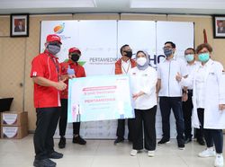 Gaet Startup Jebolan The NextDev, Telkomsel Donasikan 100 Ribu APD