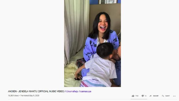 Andien Umumkan Kelahiran Anak Kedua Lewat Video Klip 'Jendela Waktu' (Screenshot Youtube Andien)
