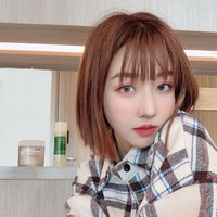 Sunny pun kuliah di Indonesia. Dia adalah lulusah hukum dari Universitas Gadjah Mada di Yogyakarta. Setelah lulus kuliah, Sunny pindah ke Korea Selatan untuk bekerja di stasiun TV, dan akhirnya kini menjadi Youtuber.  Foto: Instagram sunnydahye