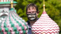Para pengunjung kembali menikmati theme park Miniworld, di Lichtenstein, sebelah timur Jerman, usai pelonggaran karantina di negara terkecil di Eropa tersebut, Jumat (8/5/2020).
