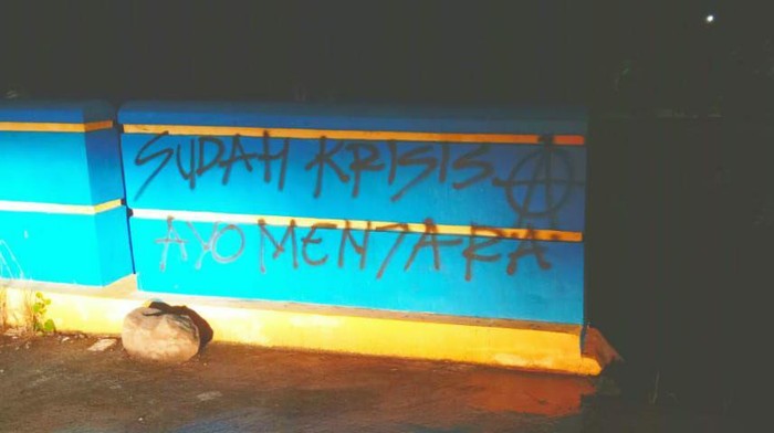 Aksi vandalisme 4 Pemuda di Pinrang; AR (25), AF (25), AA (21), dan AL (22) (Hasrul-detikcom).