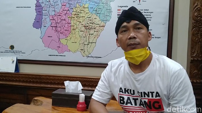 Bupati Batang, Wihaji, Senin (11/5/2020).