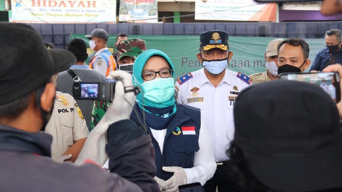 Tes massal Corona kepada penumpang KRL, Bupati Bogor Ade Yasin