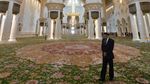 Kemegahan Masjid Terbesar Ketiga di Dunia Sheikh Zayed Grand Mosque