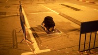 Tercatat, lebih dari 16,477 orang di Israel sudah terinfeksi virus corona. Akibatnya, pada 14 Maret 2020 Israel memberlakukan kebijakan lockdown termasuk menutup tempat umum dan masjid.