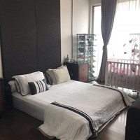 Ibu tiga anak ini menyatakan bahwa apartemennya dijual cepat. Dia menerangkan bahwa apartemen seluas 189 meter per segi itu memiliki 3 kamar tidur. Foto: Instagram/@vennamelindareal