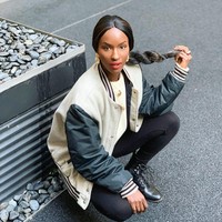 Meskipun saya tahu ini aturan yang tepat, tapi tidak bisa membantu mereka, membuat saya seperti orang yang jahat. Itu bertentangan dengan intuisi saya sebagai perawat dan naluri sebagai manusia, ujar Sarah.  Foto: dok. Instagram @sarah.mulindwa