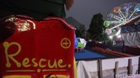 Virus Corona membuat roda bisnis hiburan yang murah meriah di pasar malam ini lumpuh total.