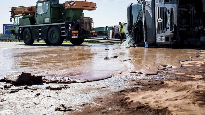 Rahasia Nastar Lembut hingga Kecelakaan  Tragis Truk  Makanan