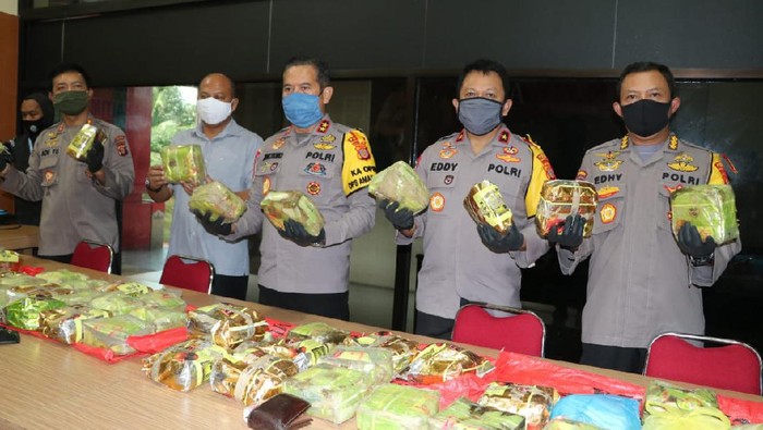 Polda Kaltim gagalkan pengiriman 65 kg sabu dari Kaltara menuju Sulsel (dok. Istimewa)