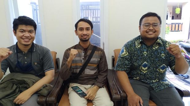 Tiga Mahasiswa Jakarta Jadi Relawan Corona Kota Blitar/