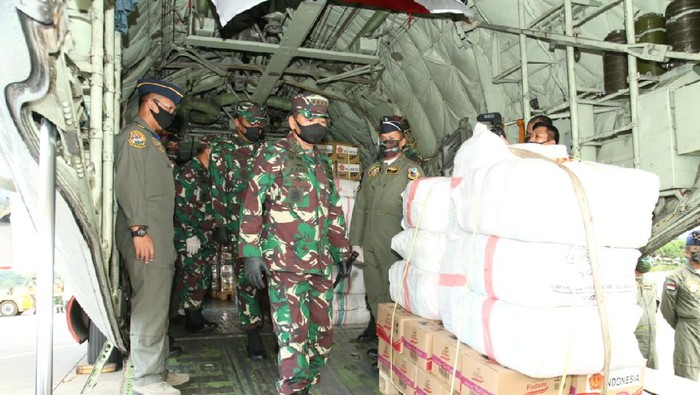 TNI Berikan Bantuan ke Korban Topan di Fiji