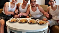  Aktor kawakan Okan Kornelius tengah diterpa berbagai kasus. Mantan istrinya, Viviane melaporkan sang istri yang diduga melakukan tindak kekerasan pada anak Okan dan Viviane.  Foto: instagram @okankornelius