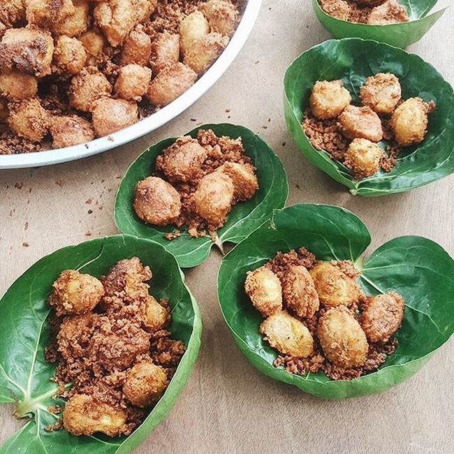 Selain Daun Pisang, Ini 5 Jenis Daun untuk Pembungkus Makanan