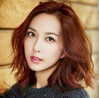 Anggota grup boy band S.E.S, Shoo menikah dengan seorang atlet basket Im Hyo Sung yang juga merupakan penggemarnya. Keduanya melangsungkan pernikahan pada April 2010 lalu. Foto: Istimewa