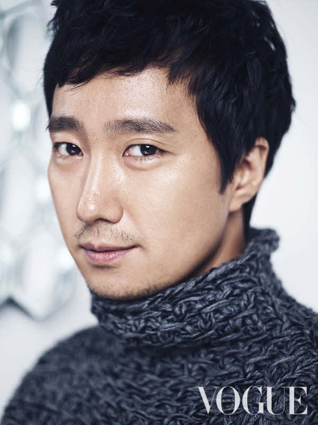 Sebelum menjadi aktor terkenal, Park Hae Il merupakan pemain teater. Ia pun menikahi penggemarnya, Seo Yoon Seon yang kerap menyaksikan penampilannya. Foto: Istimewa