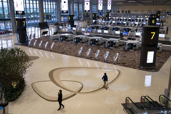 Skytrax mengumumkan bandara terbaik tahun 2020 dalam laporannya yang bertajuk World Airport Awards 2020. Ini dia 10 bandara terbaik di dunia.