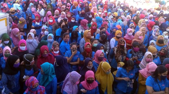 Demo buruh di Sukabumi