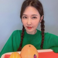 Pada postingan Instagramnya, ia kerap kali membagikan berbagai aktivitasnya seperti olahraga, selfie, pekerjaannya, hingga berkumpul bersama teman-temannya. Foto: Instagram @sjeuro