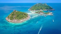 Meskipun pulau kecil, namun pulau ini memiliki semua fasilitas yang dibutuhkan oleh para wisatawan.