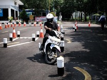 Gugat Aturan Telat Perpanjang SIM Harus Bikin Baru, Guru ASN Usulkan Ini