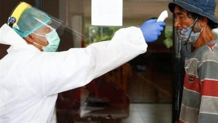 Virus corona: Jumlah tes Covid-19 tak konsisten, peneliti: Puncak pandemi Covid-19 di Indonesia sulit diprediksi Virus corona: Jumlah tes Covid-19 tak konsisten, peneliti: Puncak pandemi Covid-19 di Indonesia sulit diprediksi