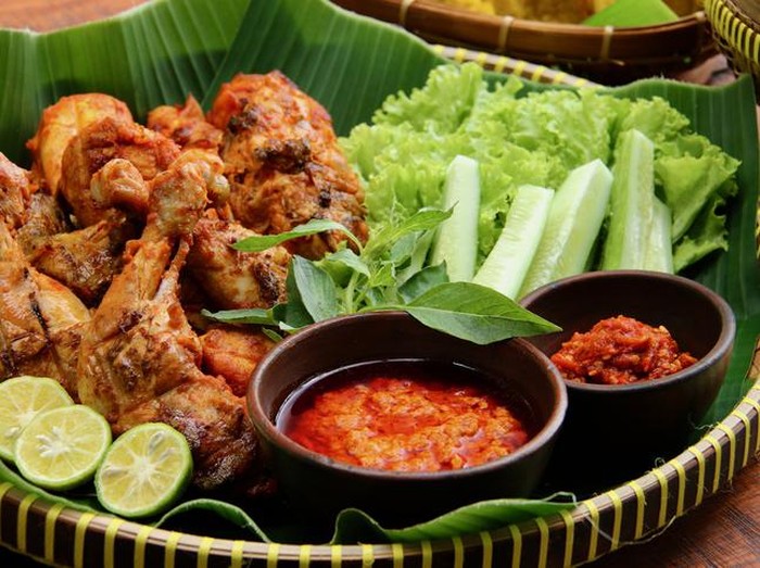 Ayam Bakar Bumbu Rujak Ayam Bakar Bumbu Rujak