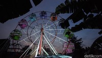 Pandemi virus orona turut merenggut kebahagiaan yang biasa ada di pasar malam kawasan BKT, Jakarta Timur.