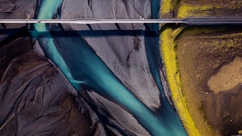 Highly Commended kategori Landscape karya Dipanjan Pal. Lokasi Islandia menggunakan DJI Mavic Pro. Foto: naturettl.com