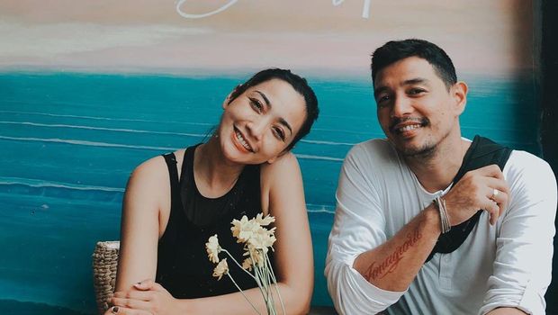Hesty Purwadinata dan Edo Borne (Instagram Hesty)