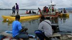 Petugas Gabungan Cari Bangkai Pesawat yang Jatuh di Danau Sentani
