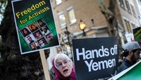 Perang yang disebut Perang Saudara Yaman ini melibatkan dua faksi: Abdrabbuh Mansur Hadi memimpin pemerintah Yaman dan gerakan bersenjata Houthi, bersama dengan para pendukung dan sekutu mereka. Keduanya mengklaim sebagai pemerintah resmi Yaman.  Jack Taylor/Getty Images.