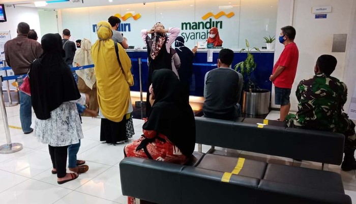 Bank Syariah Mandiri Perluas Jaringan di Aceh PT Bank Syariah Mandiri terus berekspansi untuk memperluas akses dan meningkatkan layanan bagi masyarakat Aceh. Mereka membuka 5 kantor cabang baru.